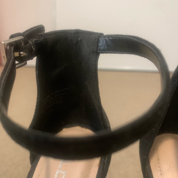 Jewelled heel sandal - Picture 6 of 9